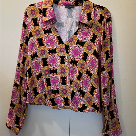Haute Hippie geometric medallion block print wrap front long sleeve top. Size LG - Picture 3 of 9